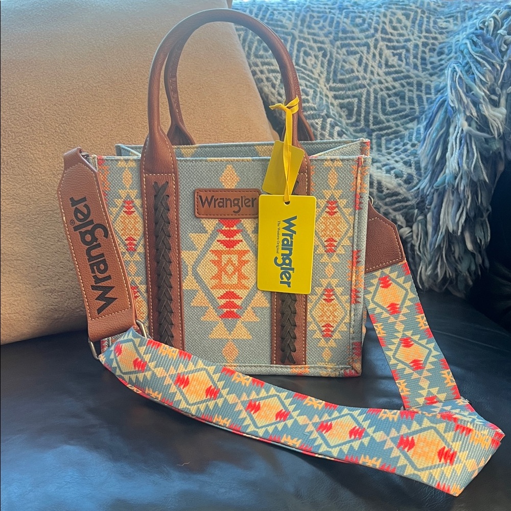 NWT Wrangler Aztec Blue and Brown Tote